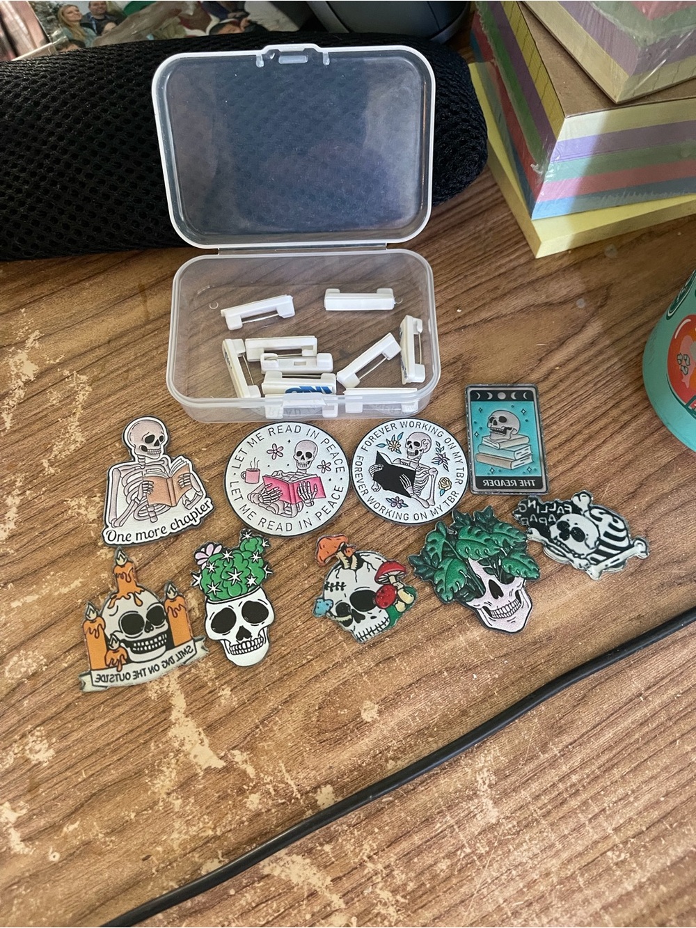 DIY gothic pin set - White, Black, Green